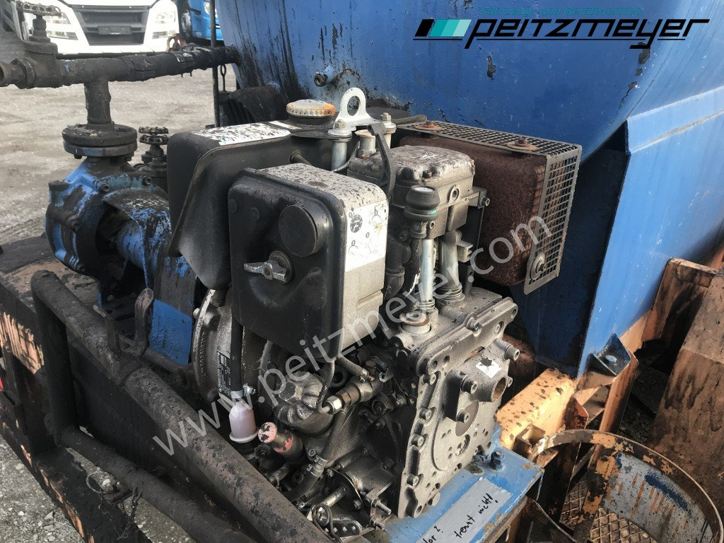 Distribuidor de asfalto BATHE TANDEMANHÄNGER Bitum / Teerkocher 3,5 m³ Hatz Diesel-Motor 1 B 40: foto 11