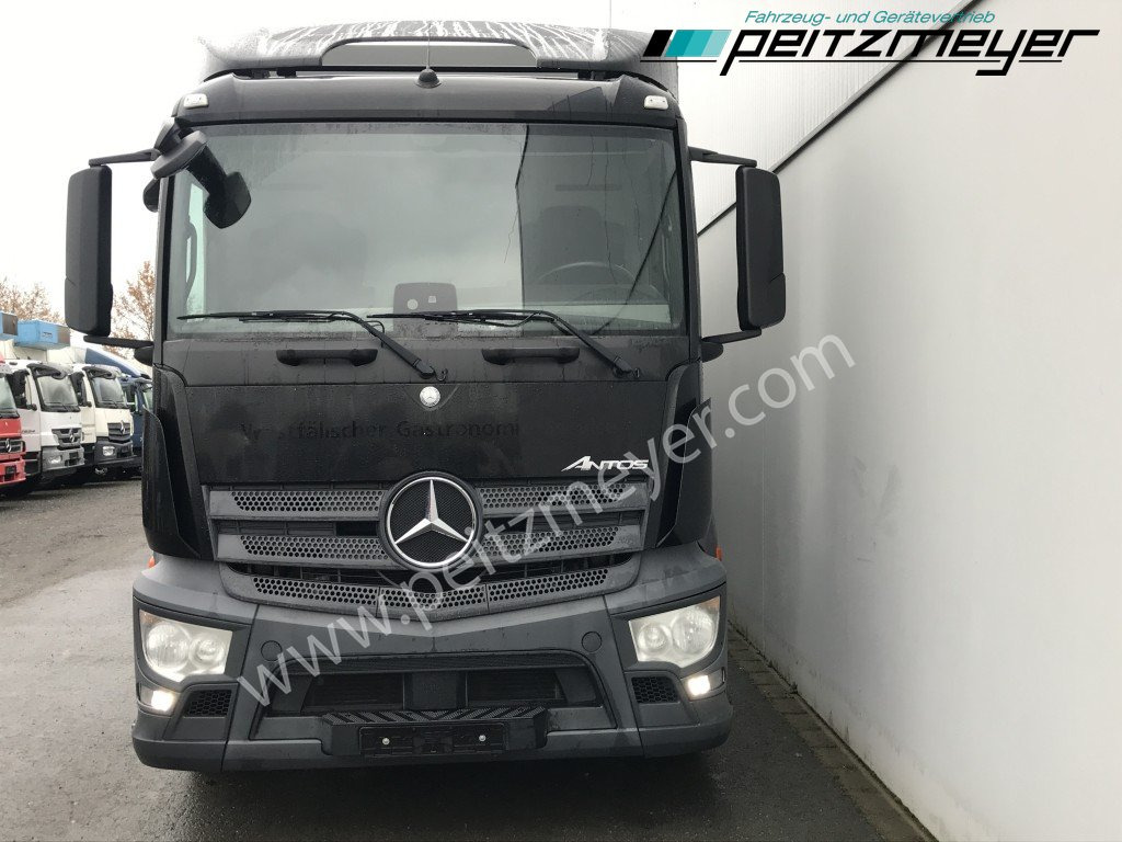 MERCEDES-BENZ Antos 2543 LL Getränke Schiebeplane Retarder, 2 x AHK, LBW 2 t., Lenkachse - Camião transporte de bebidas: foto 5 MERCEDES-BENZ Antos 2543 LL Getränke Schiebeplane Retarder, 2 x AHK, LBW 2 t., Lenkachse - Camião transporte de bebidas: foto 5