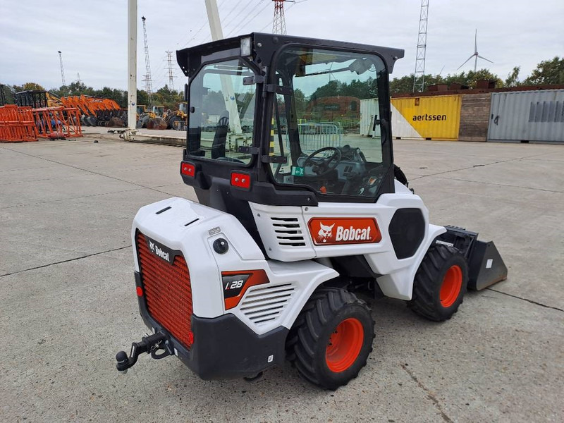 Bobcat L28 - Pá carregadora telescópica: foto 4 Bobcat L28 - Pá carregadora telescópica: foto 4