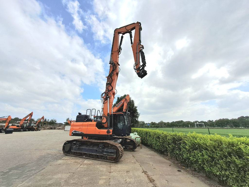 Develon DX 245 DM-7 (20m UHD) - Escavadora de rastos: foto 1 Develon DX 245 DM-7 (20m UHD) - Escavadora de rastos: foto 1