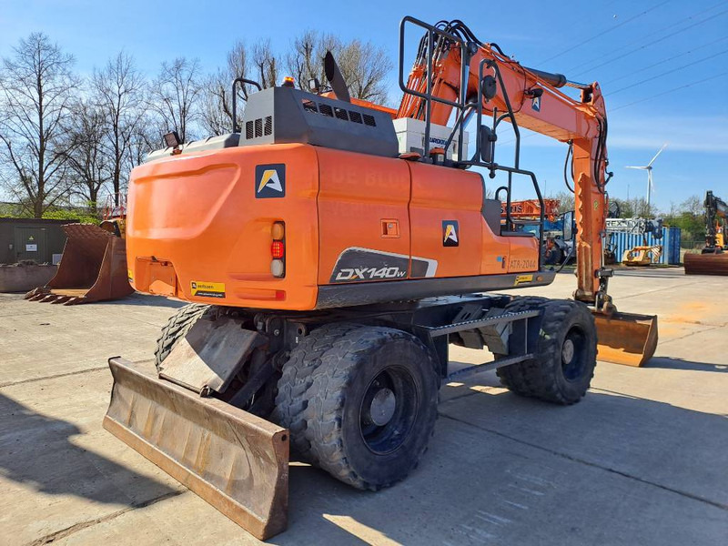 Doosan DX140W-5 - Escavadeira de rodas: foto 4 Doosan DX140W-5 - Escavadeira de rodas: foto 4
