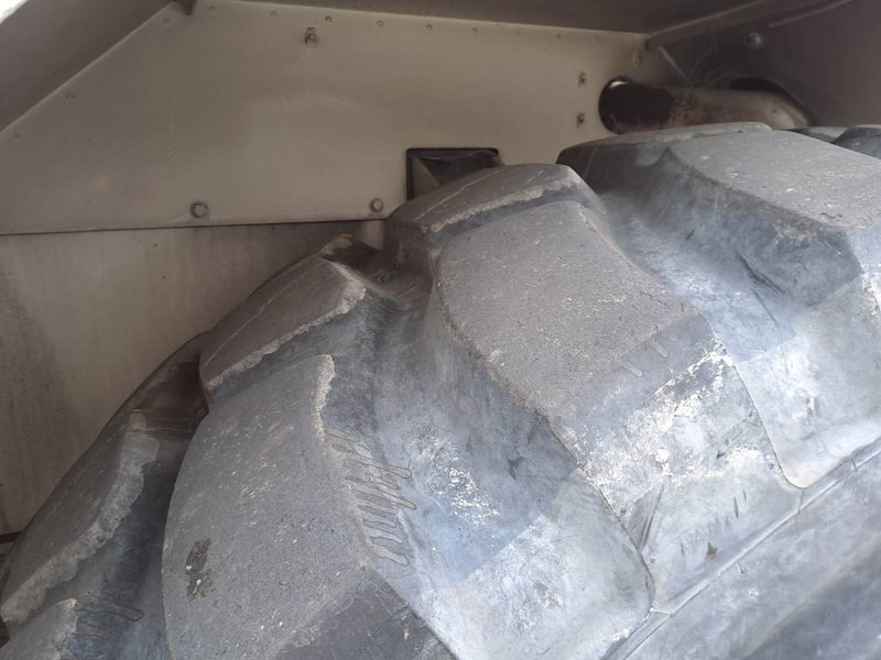 Grua de estaleiro Grove RT890E: foto 20