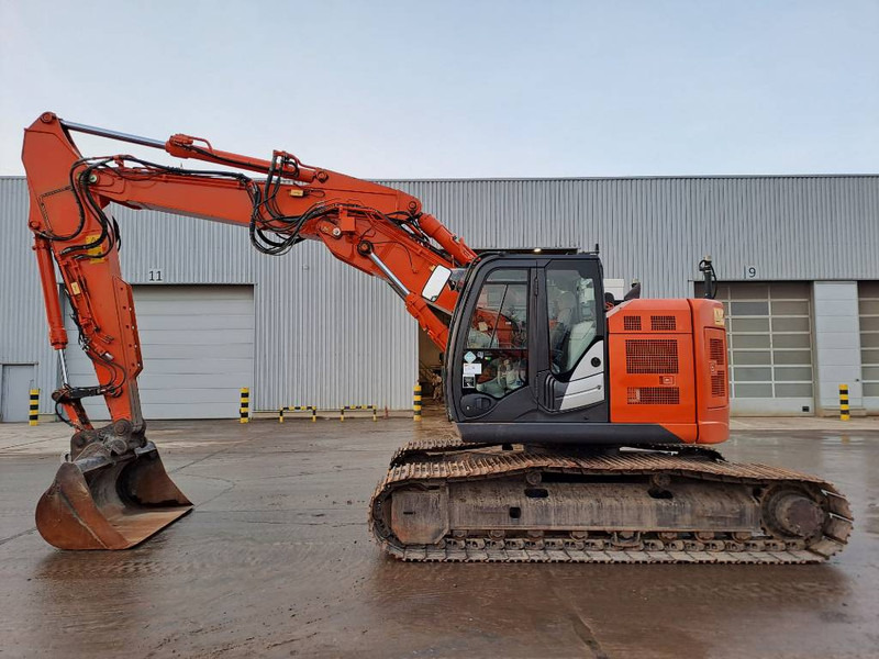 Hitachi ZX 225 US LC-5 B (Trimble GPS Prepared) - Escavadora de rastos: foto 1 Hitachi ZX 225 US LC-5 B (Trimble GPS Prepared) - Escavadora de rastos: foto 1