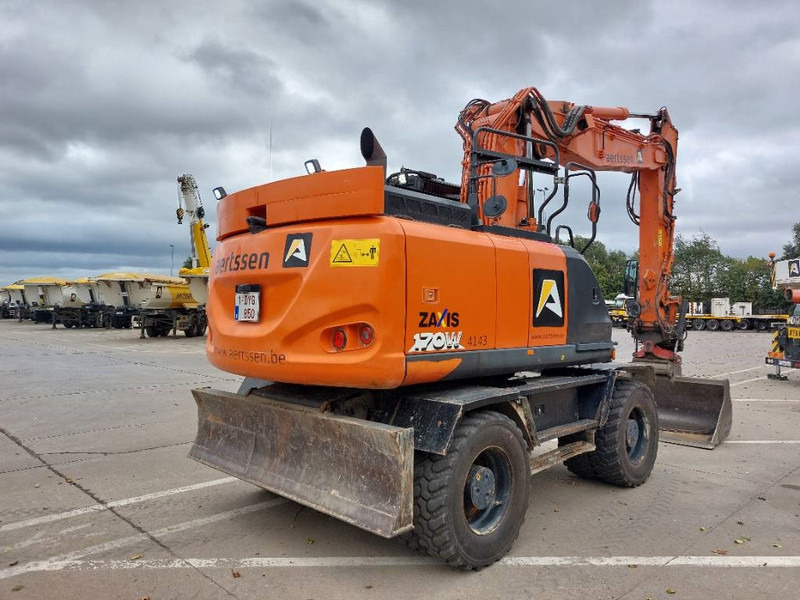 Hitachi ZX170W-6 (+ Rototilt R5) - Escavadeira de rodas: foto 4 Hitachi ZX170W-6 (+ Rototilt R5) - Escavadeira de rodas: foto 4