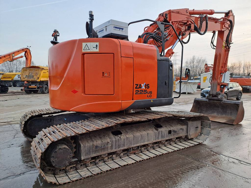 Hitachi ZX225USLC-5B (Trimble GPS Prepared) - Escavadora de rastos: foto 4 Hitachi ZX225USLC-5B (Trimble GPS Prepared) - Escavadora de rastos: foto 4