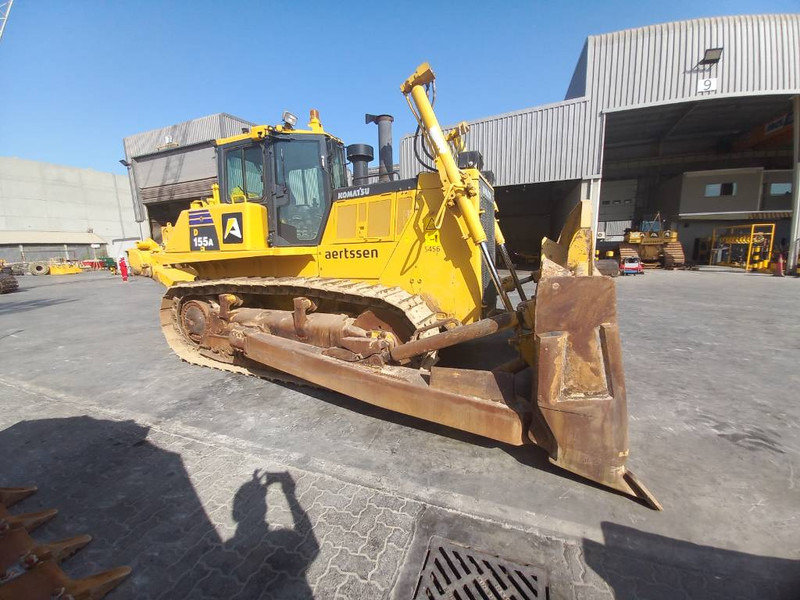 Komatsu D155A-6R (4 pieces available - Abu Dhabi) - Buldôzer: foto 5 Komatsu D155A-6R (4 pieces available - Abu Dhabi) - Buldôzer: foto 5
