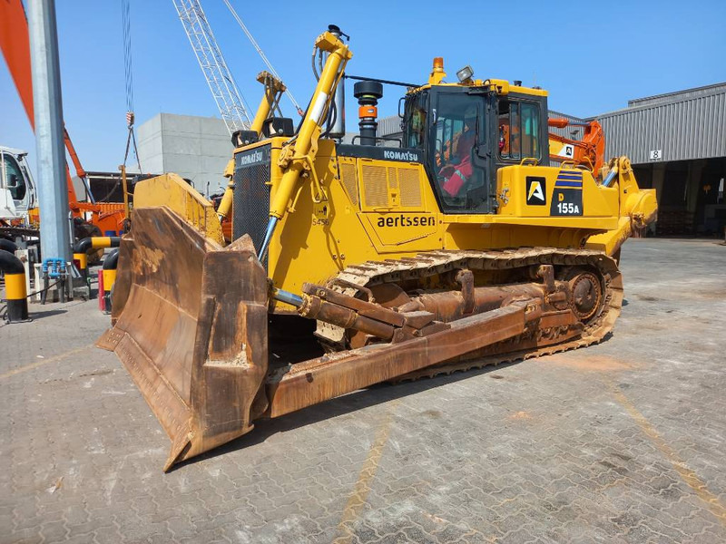 Komatsu D155A-6R (4 pieces available - Abu Dhabi) - Buldôzer: foto 1 Komatsu D155A-6R (4 pieces available - Abu Dhabi) - Buldôzer: foto 1