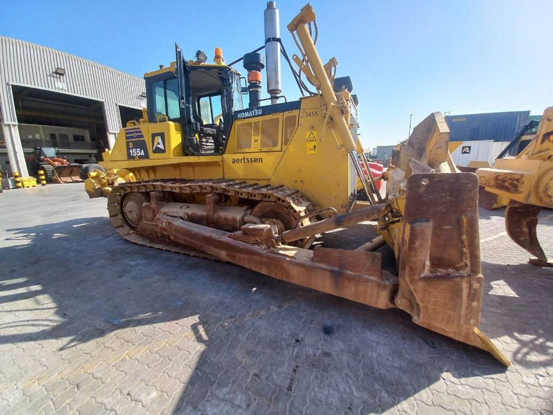 Komatsu D155A-6R (4 pieces available in Abu Dhabi) - Buldôzer: foto 4 Komatsu D155A-6R (4 pieces available in Abu Dhabi) - Buldôzer: foto 4