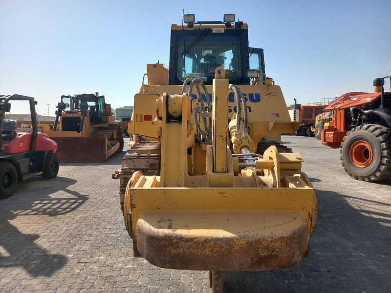 Komatsu D155A-6R (4 pieces available in Abu Dhabi) - Buldôzer: foto 5 Komatsu D155A-6R (4 pieces available in Abu Dhabi) - Buldôzer: foto 5