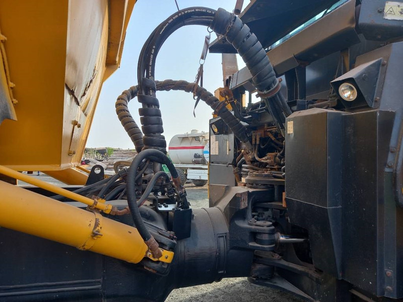 Caminhão articulado Komatsu HM400-3R (4 pcs available in Abu Dhabi): foto 17 Caminhão articulado Komatsu HM400-3R (4 pcs available in Abu Dhabi): foto 17