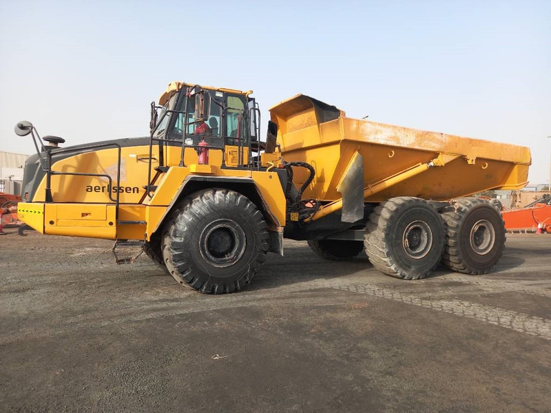 Komatsu HM400-3R (4pcs available in Abu Dhabi) - Caminhão articulado: foto 2 Komatsu HM400-3R (4pcs available in Abu Dhabi) - Caminhão articulado: foto 2