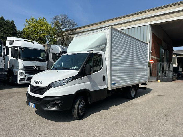 Iveco 35C14 - Carrinha de contentor: foto 2 Iveco 35C14 - Carrinha de contentor: foto 2