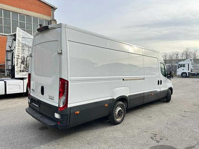 Iveco - Furgão: foto 3 Iveco - Furgão: foto 3