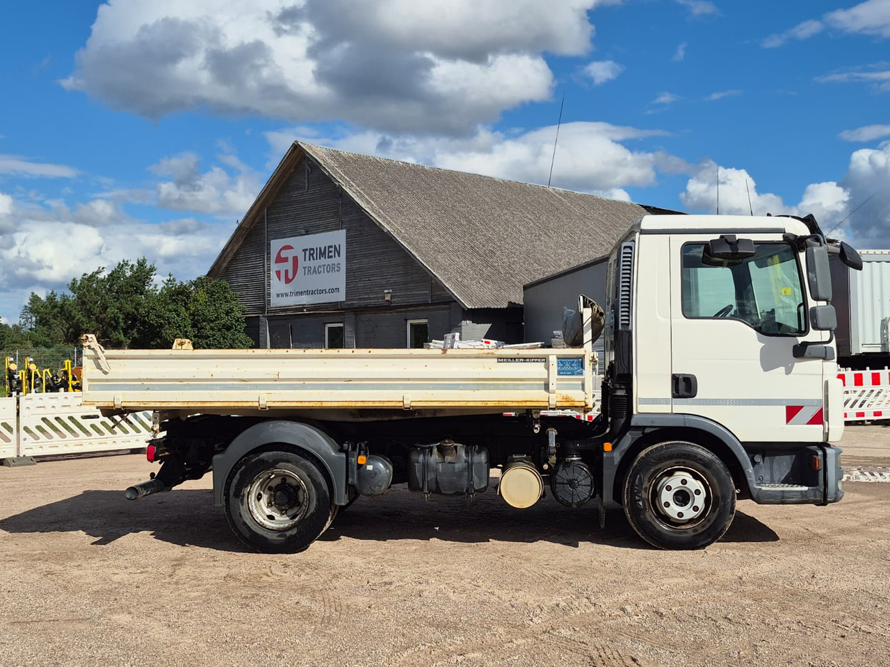 MAN TGL8.220, 83'600km! - Camião basculante: foto 4 MAN TGL8.220, 83'600km! - Camião basculante: foto 4