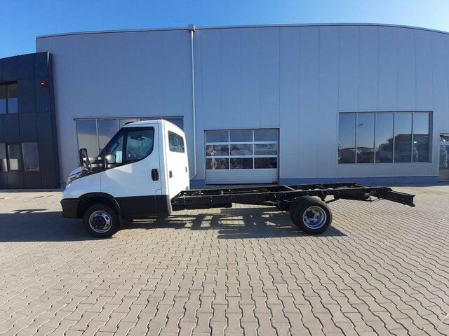 IVECO Daily 35C16H3.0 COMFORT & CONSTRUCTION PACK... - Camião chassi, Veículo comercial: foto 2 IVECO Daily 35C16H3.0 COMFORT & CONSTRUCTION PACK... - Camião chassi, Veículo comercial: foto 2