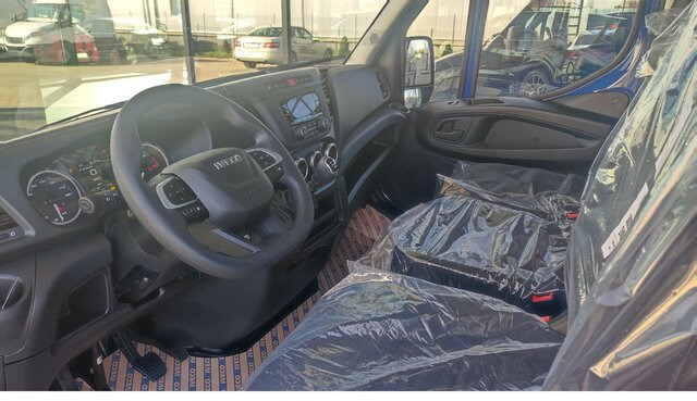IVECO Daily 35S18H V Kastenwagen Klima Pilot DAB... - Furgão: foto 4 IVECO Daily 35S18H V Kastenwagen Klima Pilot DAB... - Furgão: foto 4