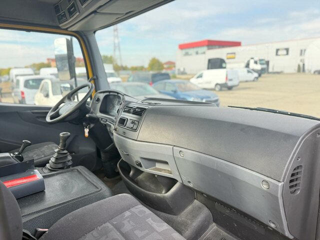 MERCEDES-BENZ Atego 1022 L Pritsche / Klima / Tachograph... - Caminhão reboque: foto 4 MERCEDES-BENZ Atego 1022 L Pritsche / Klima / Tachograph... - Caminhão reboque: foto 4