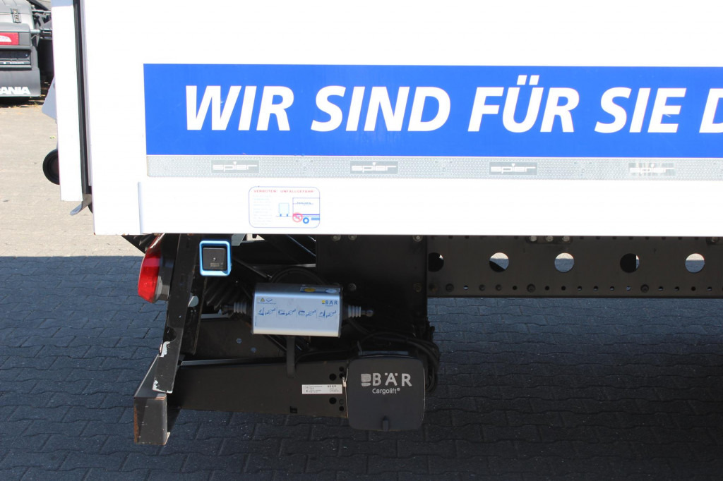 Mercedes-Benz Atego 1221 E6 Koffer Klima LDW Schalter LBW - Camião: foto 4 Mercedes-Benz Atego 1221 E6 Koffer Klima LDW Schalter LBW - Camião: foto 4