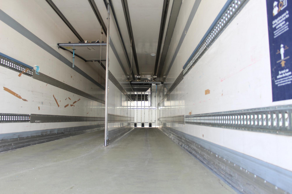 Chereau CV 1950Mt. City Bi-Multi-Temp LBW Lenkachse TOP - Semi-reboque frigorífico: foto 4 Chereau CV 1950Mt. City Bi-Multi-Temp LBW Lenkachse TOP - Semi-reboque frigorífico: foto 4