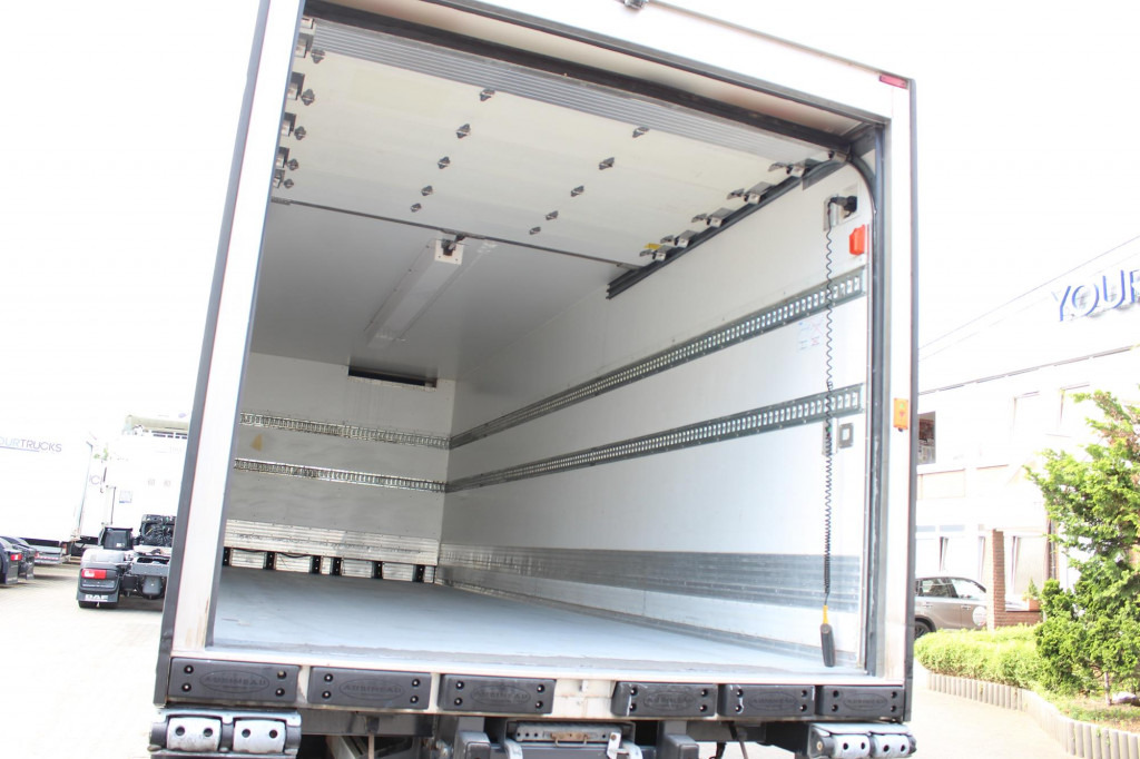 Camião frigorífico Daf LF  280 E6 Frigoblock LBW Rolltor Strom Klima: foto 15