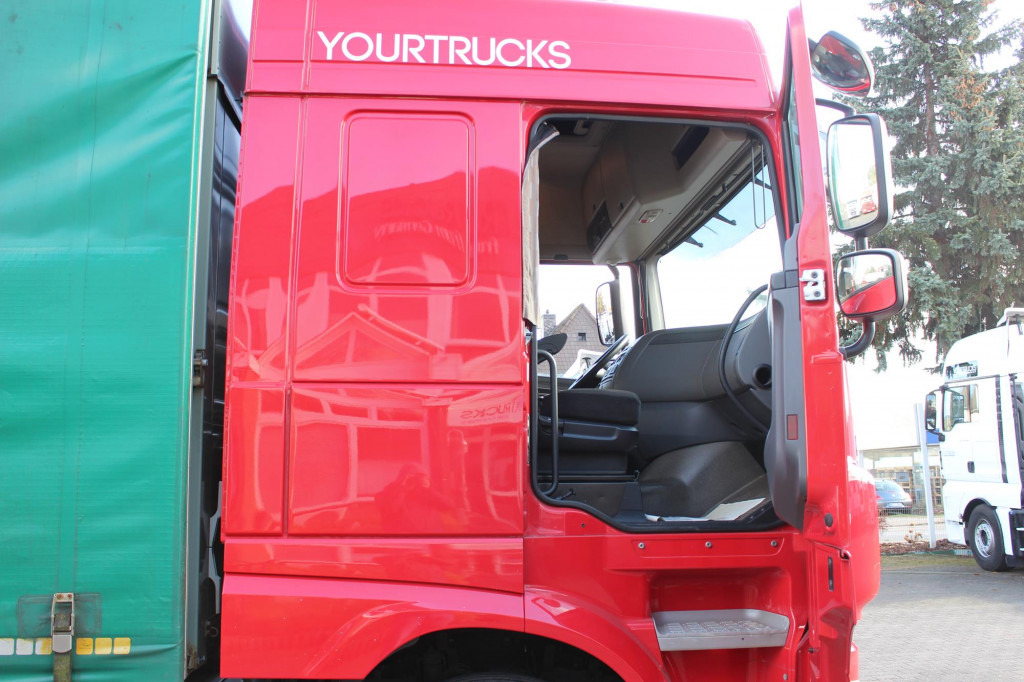 Daf XF 460 Space Cab Plane-Jumbo Retarder Hubdach - Camião de lona: foto 4 Daf XF 460 Space Cab Plane-Jumbo Retarder Hubdach - Camião de lona: foto 4