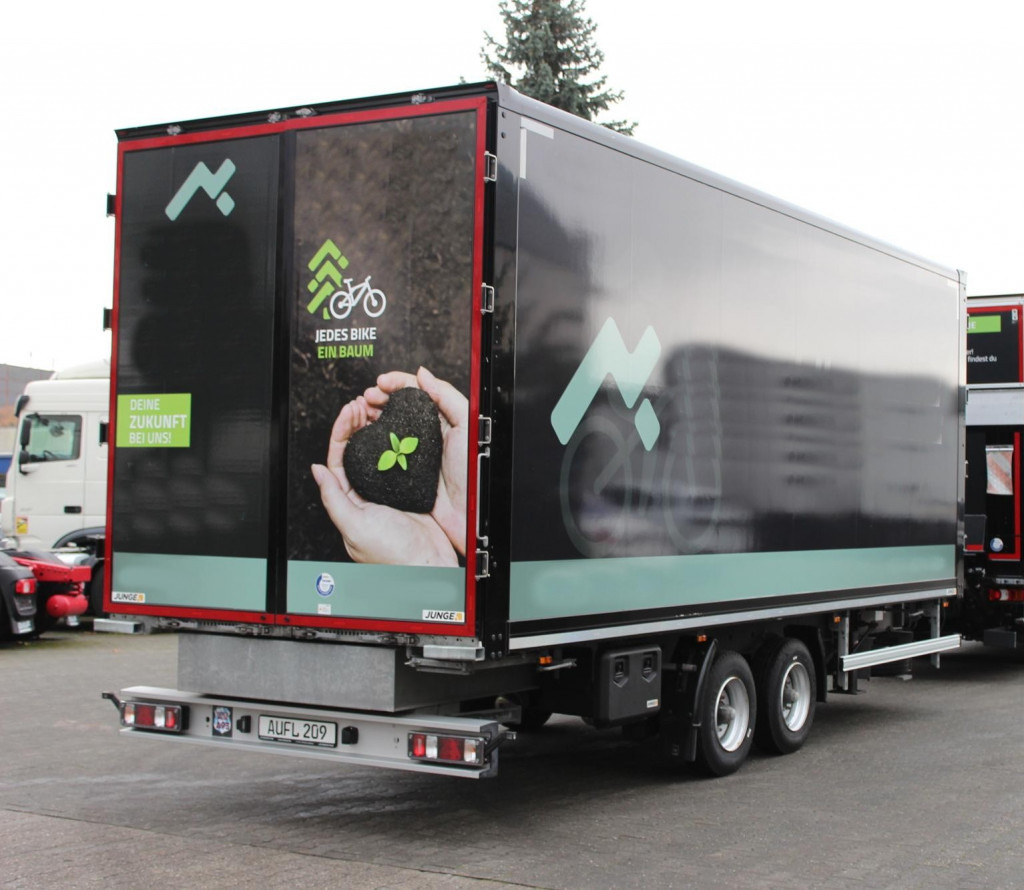 Junge 2-Achser BPW Durchladen Doppelstock TOP - Reboque furgão: foto 1 Junge 2-Achser BPW Durchladen Doppelstock TOP - Reboque furgão: foto 1