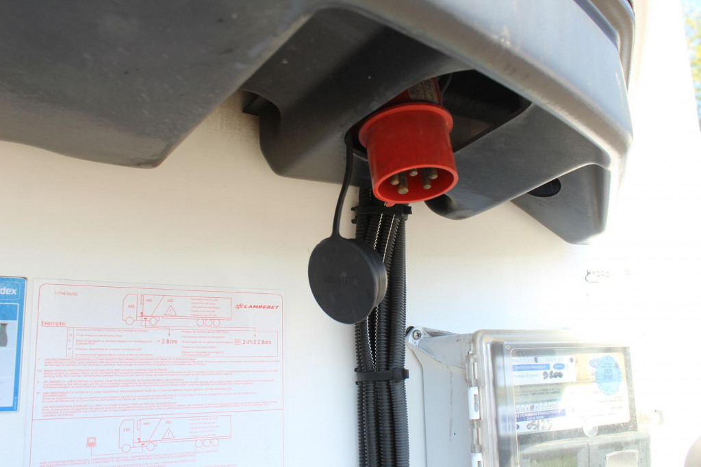 Lamberet CV 1550 Aluboden BPW TW FRC05.26 - Semi-reboque frigorífico: foto 5 Lamberet CV 1550 Aluboden BPW TW FRC05.26 - Semi-reboque frigorífico: foto 5