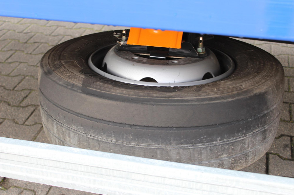 MAN TGL 12.220 Plane-Koffer 7,5 m LBW Klima 199TKm - Camião furgão: foto 5 MAN TGL 12.220 Plane-Koffer 7,5 m LBW Klima 199TKm - Camião furgão: foto 5