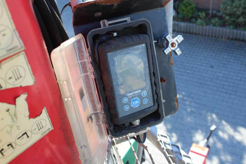 MAN TGX 33.560 D38Motor 6x4 Intarder KESLA-Holzkran - Camião de transporte de madeira, Camião grua: foto 5 MAN TGX 33.560 D38Motor 6x4 Intarder KESLA-Holzkran - Camião de transporte de madeira, Camião grua: foto 5