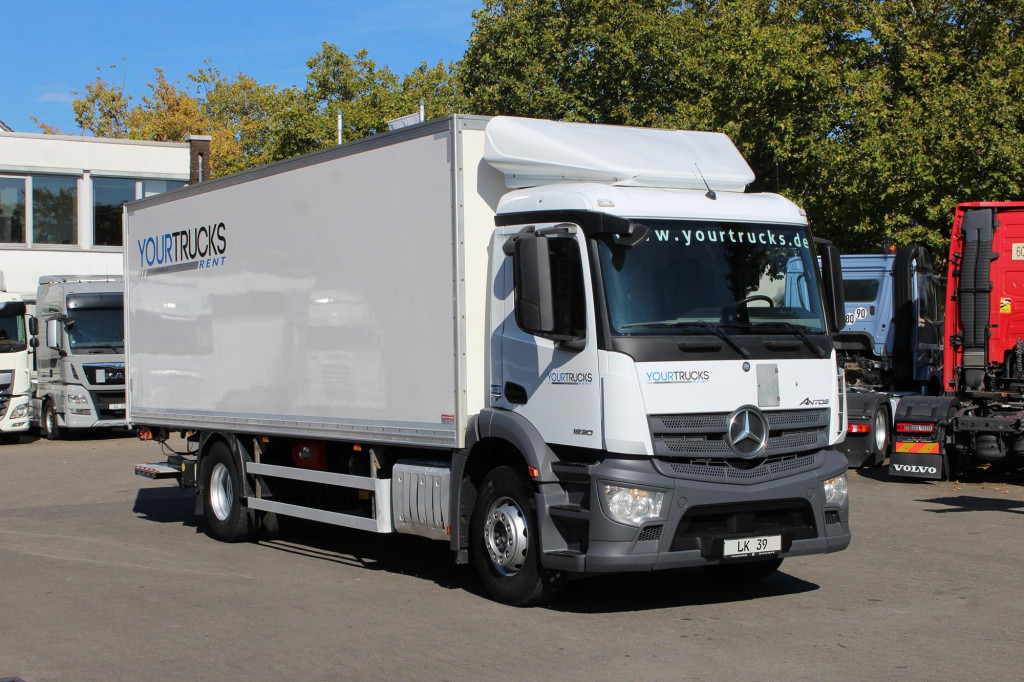 Leasing de Mercedes-Benz Antos 1830 E6 Koffer 7,7m LBW Rolltor Mercedes-Benz Antos 1830 E6 Koffer 7,7m LBW Rolltor: foto 9 Leasing de Mercedes-Benz Antos 1830 E6 Koffer 7,7m LBW Rolltor Mercedes-Benz Antos 1830 E6 Koffer 7,7m LBW Rolltor: foto 9