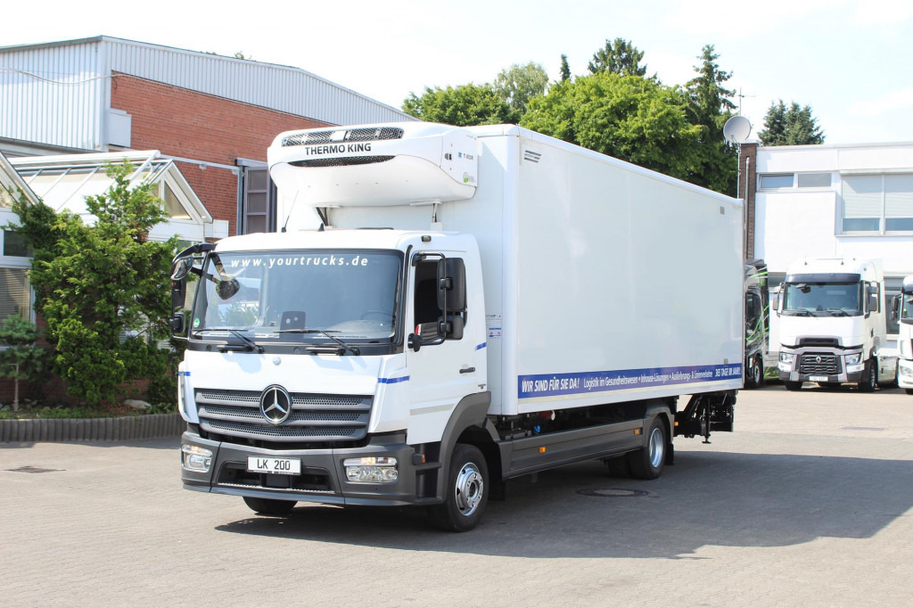 Mercedes-Benz Atego 1221 E6 TK T-800 R Strom Türen+LBW - Camião frigorífico: foto 1 Mercedes-Benz Atego 1221 E6 TK T-800 R Strom Türen+LBW - Camião frigorífico: foto 1