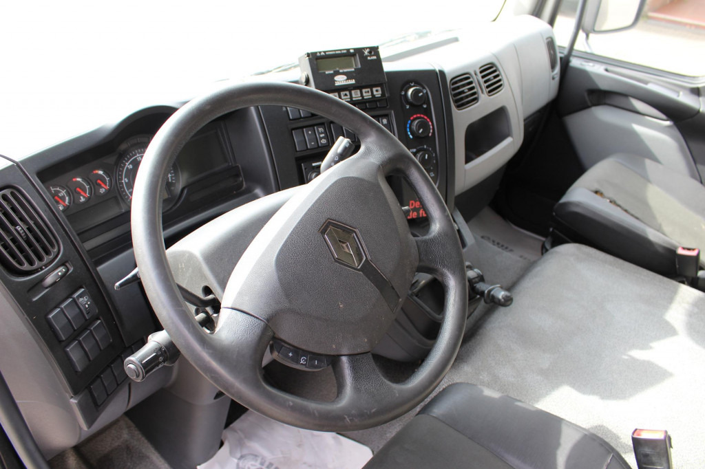 Camião frigorífico Renault D 12  Carrier Supra 550 Strom Tür LBW FRC 2027: foto 7