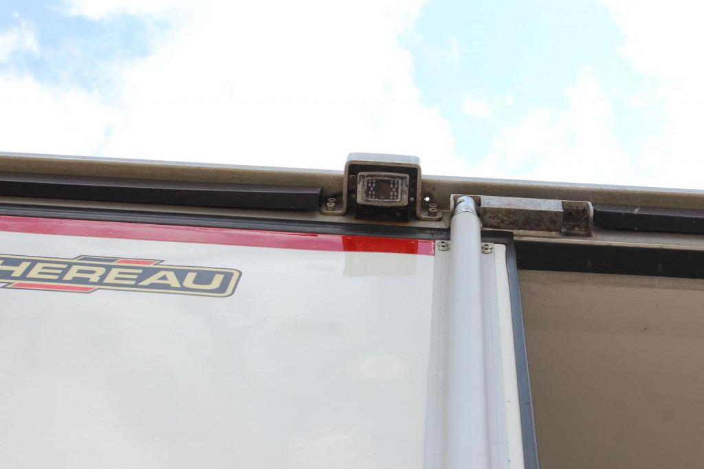 Renault D 320 Wide E6 CS 1150Mt. Bi-Temp. Tür+LBW Strom - Camião frigorífico: foto 5 Renault D 320 Wide E6 CS 1150Mt. Bi-Temp. Tür+LBW Strom - Camião frigorífico: foto 5