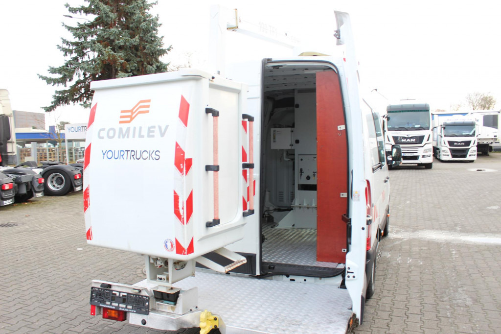 Renault Master Bühne EN100TF1 10m Klima 561h AHK - Caminhão com plataforma aérea: foto 4 Renault Master Bühne EN100TF1 10m Klima 561h AHK - Caminhão com plataforma aérea: foto 4