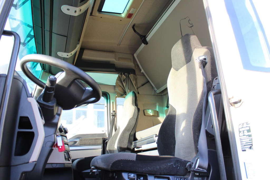 MAN TGX 18.510 E6 XXL Retarder Kühlbox Navi VIN: LP - Tractor: foto 4 MAN TGX 18.510 E6 XXL Retarder Kühlbox Navi VIN: LP - Tractor: foto 4