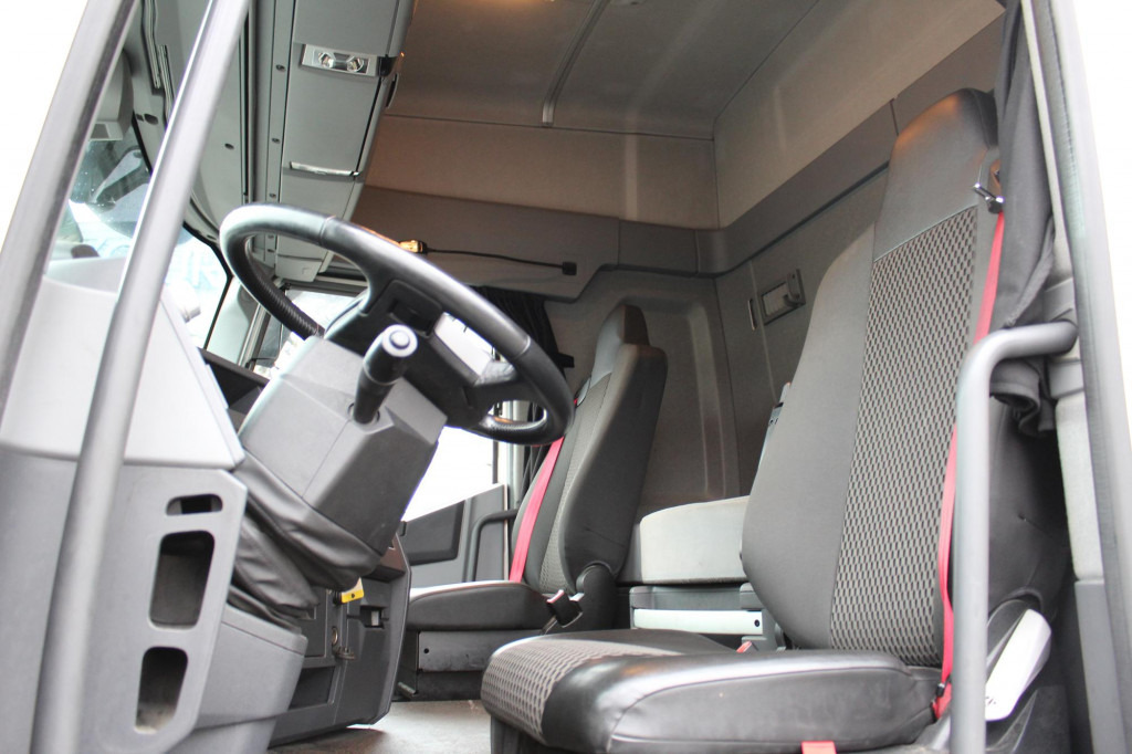 Renault T460 Retarder 2 Tanks Standklima VIN : KD - Tractor: foto 4 Renault T460 Retarder 2 Tanks Standklima VIN : KD - Tractor: foto 4