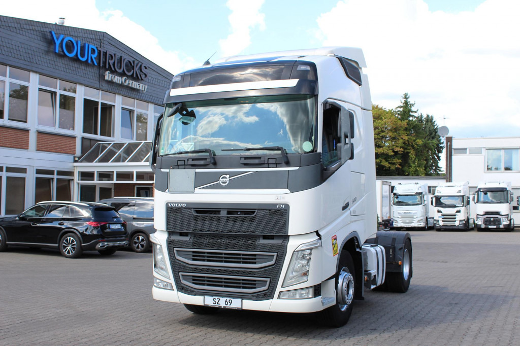 Volvo FH 500 E6 Globe I-Shift I-Park Cool Kühlbox - Tractor: foto 1 Volvo FH 500 E6 Globe I-Shift I-Park Cool Kühlbox - Tractor: foto 1