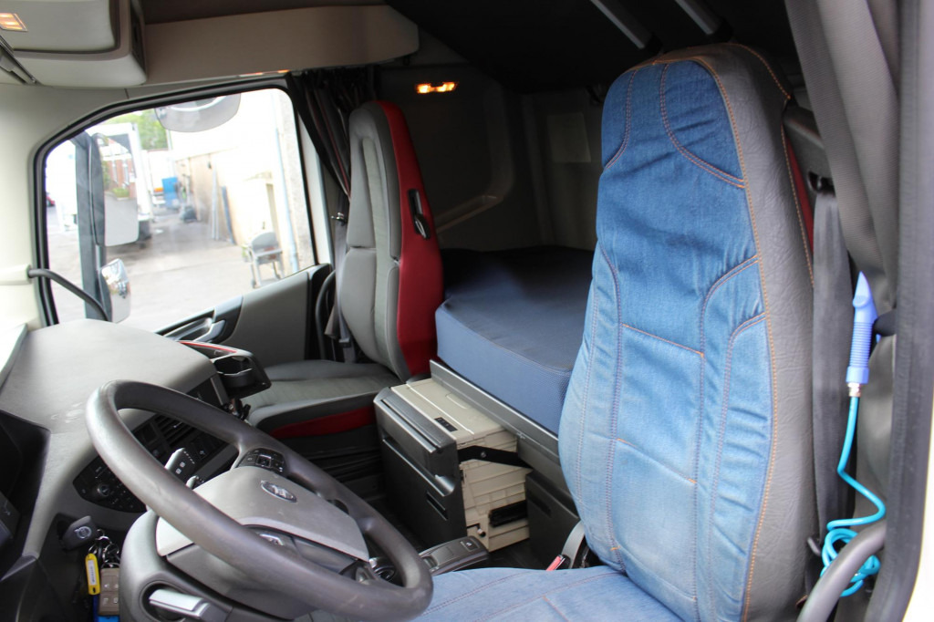 Volvo FH 500 E6 Globe I-Shift I-Park Cool Kühlbox - Tractor: foto 3 Volvo FH 500 E6 Globe I-Shift I-Park Cool Kühlbox - Tractor: foto 3