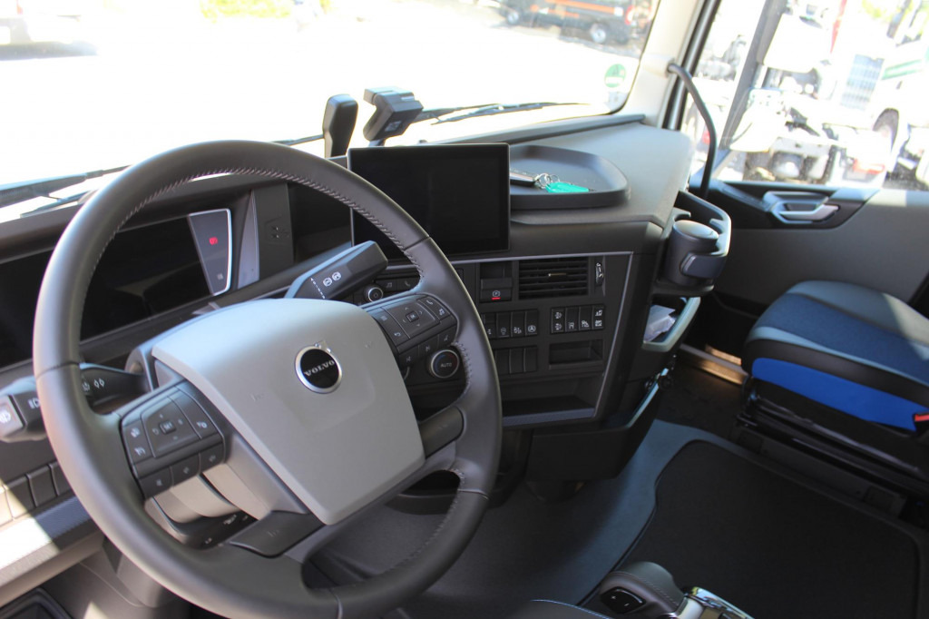 Volvo FH 500 Globe XL I-Park Cool Navi Miete-Rent! - Tractor: foto 4 Volvo FH 500 Globe XL I-Park Cool Navi Miete-Rent! - Tractor: foto 4