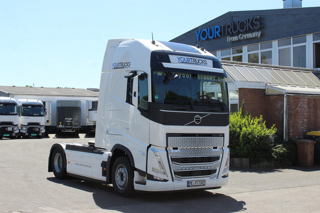 Volvo FH 500 Globe XL I-Park Cool Navi Miete-Rent! - Tractor: foto 1 Volvo FH 500 Globe XL I-Park Cool Navi Miete-Rent! - Tractor: foto 1