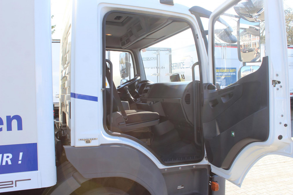 Mercedes-Benz Atego 818 Koffer Klima LDW Schalter LBW - Veículo comercial: foto 5 Mercedes-Benz Atego 818 Koffer Klima LDW Schalter LBW - Veículo comercial: foto 5