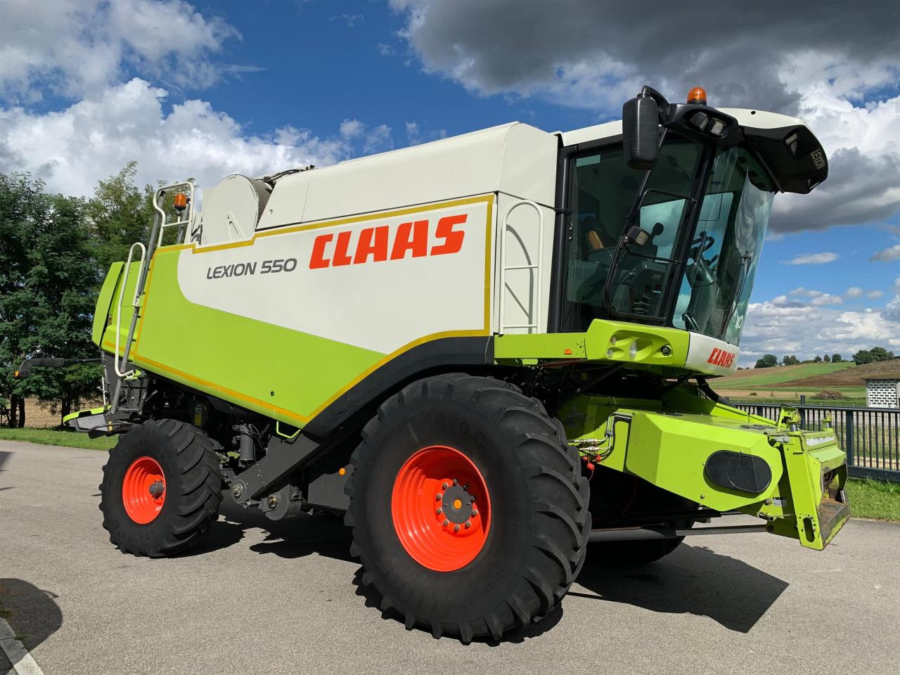 CLAAS Lexion 550, SW V660, 3D, Klimaautomatik - Ceifeira debulhadora: foto 3 CLAAS Lexion 550, SW V660, 3D, Klimaautomatik - Ceifeira debulhadora: foto 3