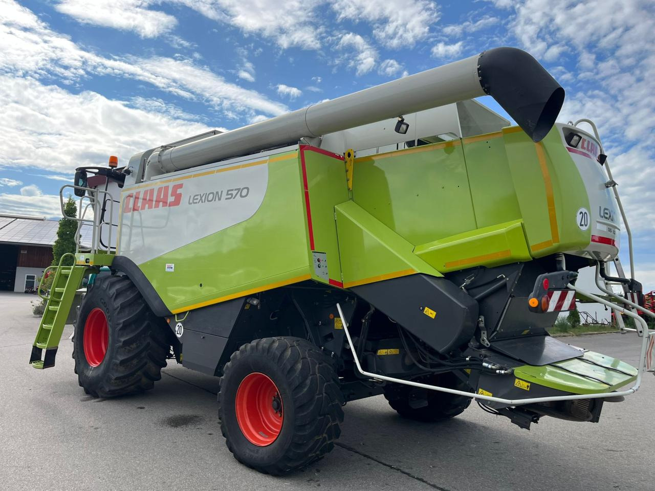 CLAAS Lexion 570, SW V750 mit Raps, Radialverteiler - Ceifeira debulhadora: foto 5 CLAAS Lexion 570, SW V750 mit Raps, Radialverteiler - Ceifeira debulhadora: foto 5