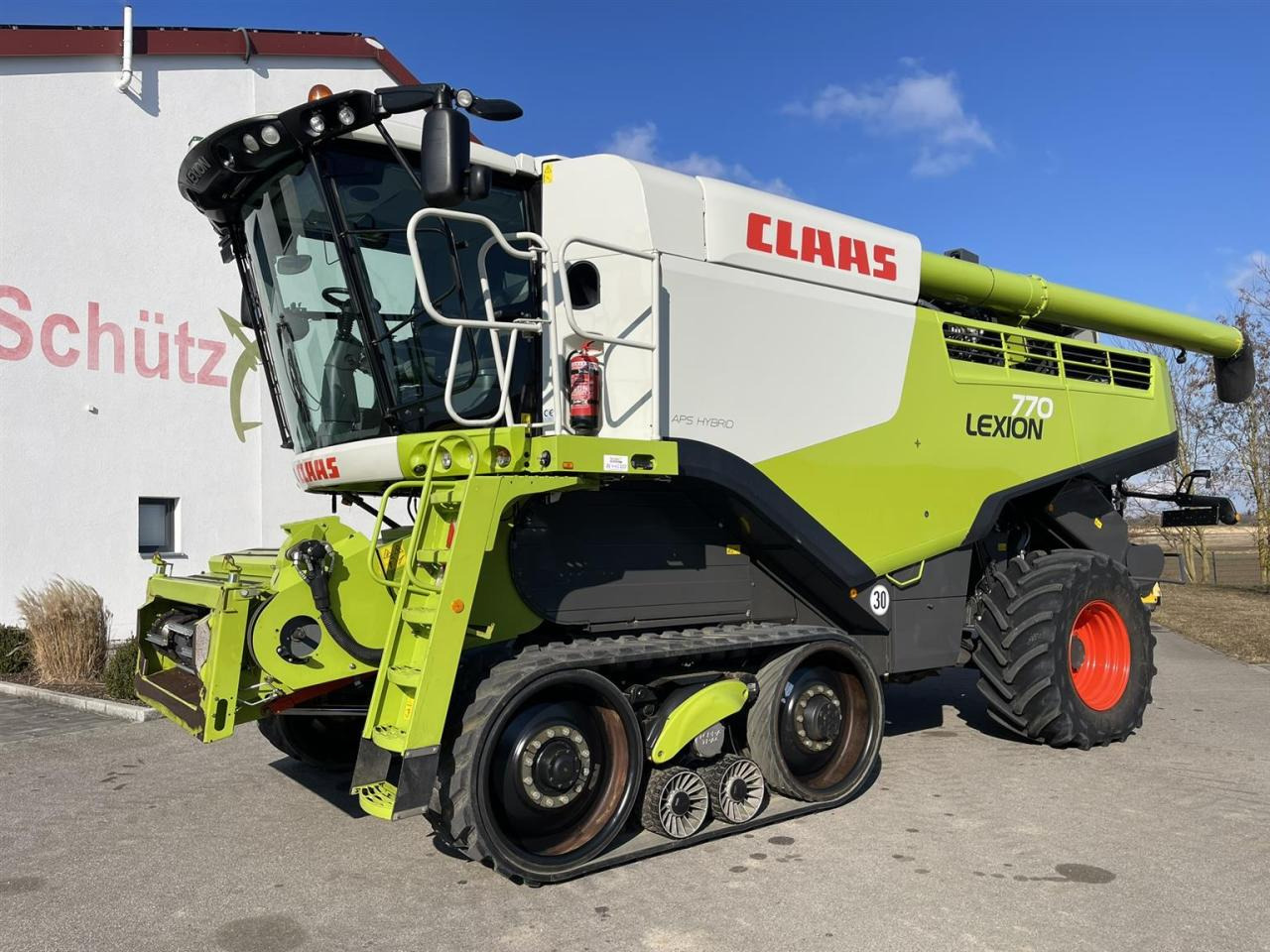 CLAAS Lexion 770TT Modell C76 mit CEMOS AUTOMATIC und Schneidwerk V1230 - Ceifeira debulhadora: foto 1 CLAAS Lexion 770TT Modell C76 mit CEMOS AUTOMATIC und Schneidwerk V1230 - Ceifeira debulhadora: foto 1