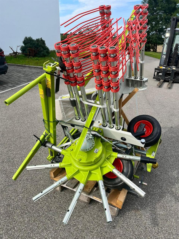 CLAAS Liner 370 Tandem / NEU und UNBENUTZT / Baujahr 202 - Ancinho enleirador: foto 3 CLAAS Liner 370 Tandem / NEU und UNBENUTZT / Baujahr 202 - Ancinho enleirador: foto 3