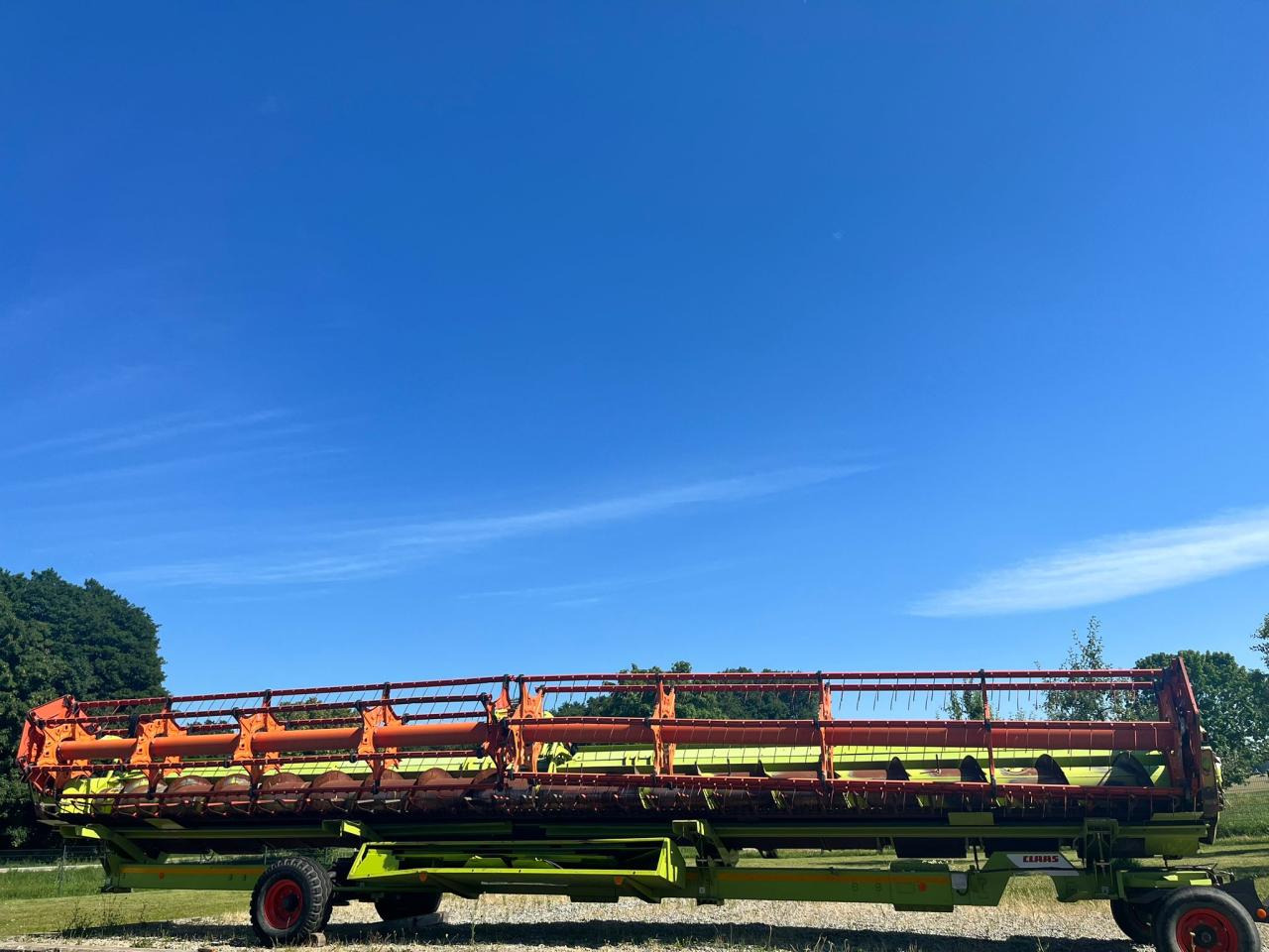 CLAAS Vario 1200, Claas Ersatzteilspender, ohne SWW - Acessórios para Colhedora de forragem: foto 3 CLAAS Vario 1200, Claas Ersatzteilspender, ohne SWW - Acessórios para Colhedora de forragem: foto 3