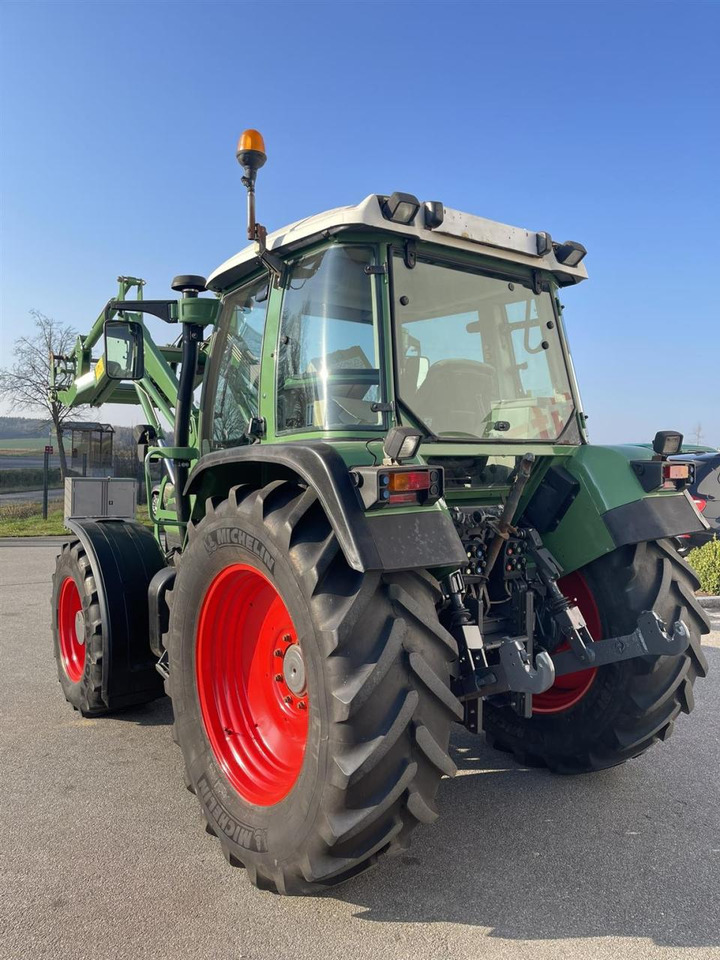 Fendt 309 Ci mit Frontlader, FKH, DL, Klima, 8250Bh - Trator: foto 4 Fendt 309 Ci mit Frontlader, FKH, DL, Klima, 8250Bh - Trator: foto 4