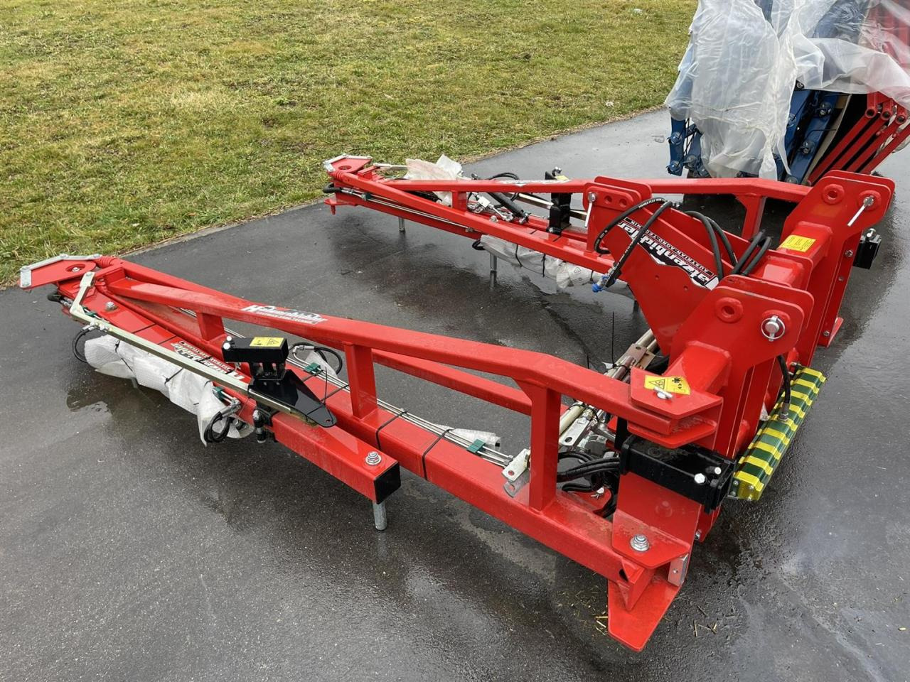 Hatzenbichler Neuer unbenutzter Striegel mit hydraulischer Druckverstellung, 12m AB, Hatzenbichler Striegel - Grade: foto 2 Hatzenbichler Neuer unbenutzter Striegel mit hydraulischer Druckverstellung, 12m AB, Hatzenbichler Striegel - Grade: foto 2