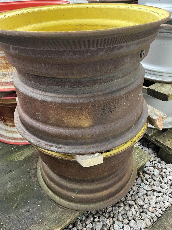 John Deere 15X24 / 8 Loch Felge - Jante: foto 1 John Deere 15X24 / 8 Loch Felge - Jante: foto 1