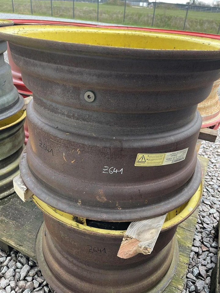 John Deere 15X24 / 8 Loch Felge - Jante: foto 2 John Deere 15X24 / 8 Loch Felge - Jante: foto 2